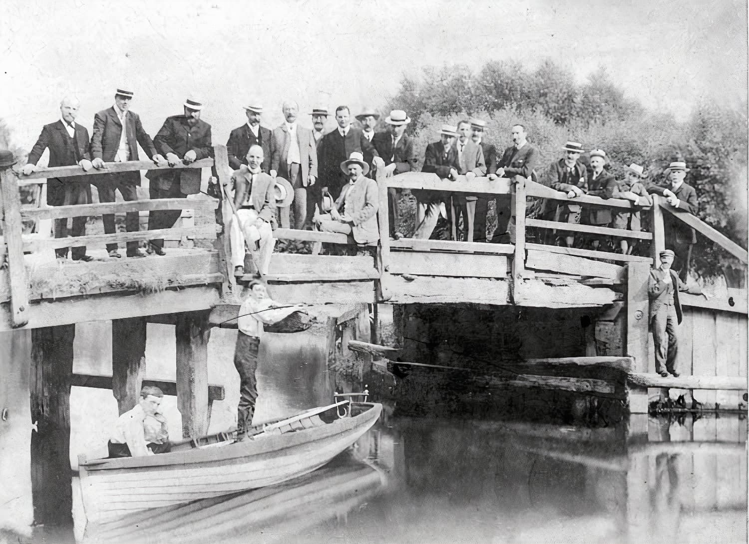 An Edwardian photograph of Lady’s Bridge, which crossed from Lady Island to the Essex bank and collapsed in the 1930s.